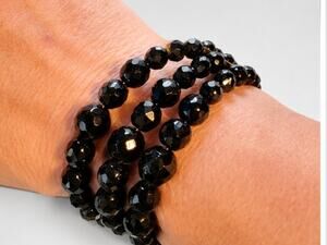 Vintage Black Glass Beaded Bracelet, 3 rows, Mid-Century, Memory Wire sbr-37‎